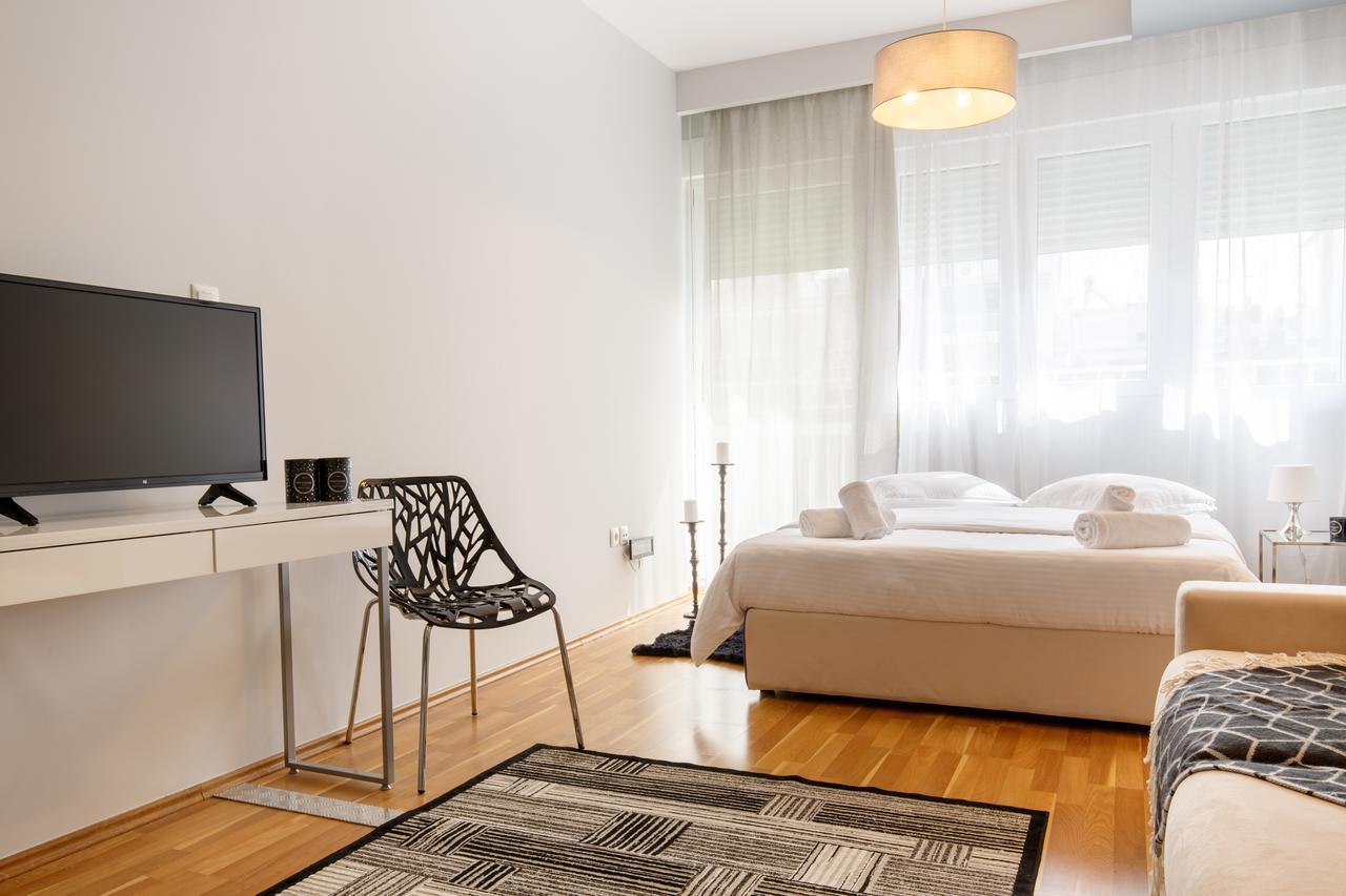 Evel'S Home Suites Салоники Экстерьер фото