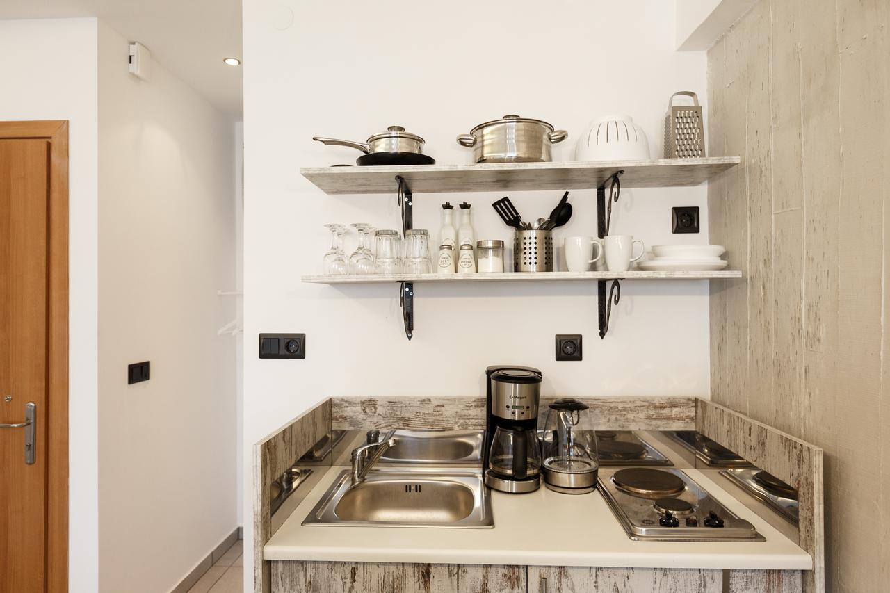 Evel'S Home Suites Салоники Экстерьер фото